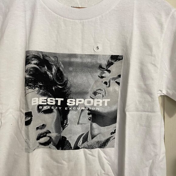 Breezy Excursion Mens NWOT White Women Smoking Graphic Short Sleeve TShirt Small - Picture 3 of 6